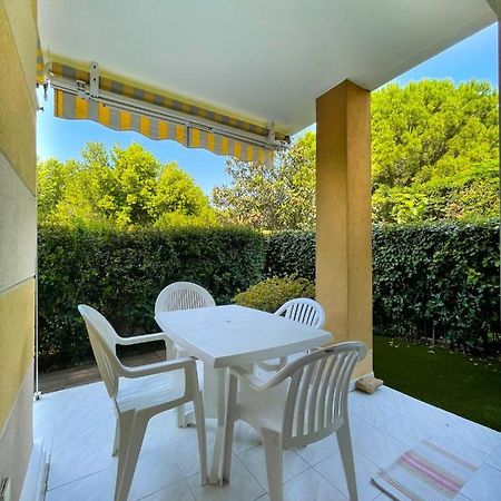 Superb Apartment With Garden Near The Sea Frejus Exterior photo